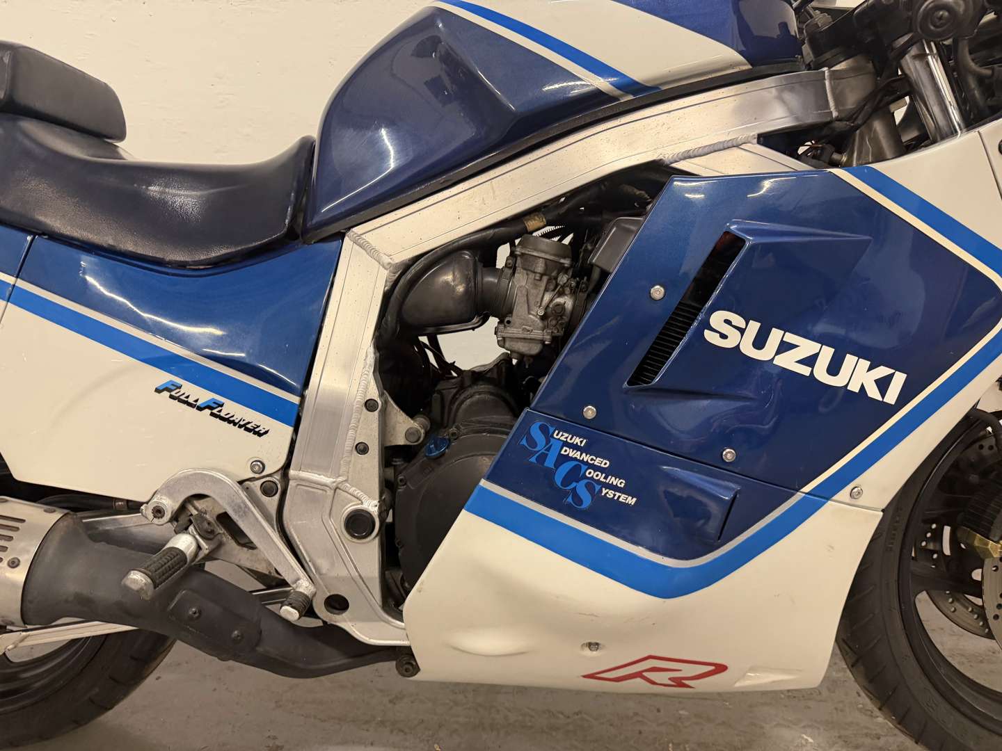 <p>1986 SUZUKI GSXR 1100</p>
