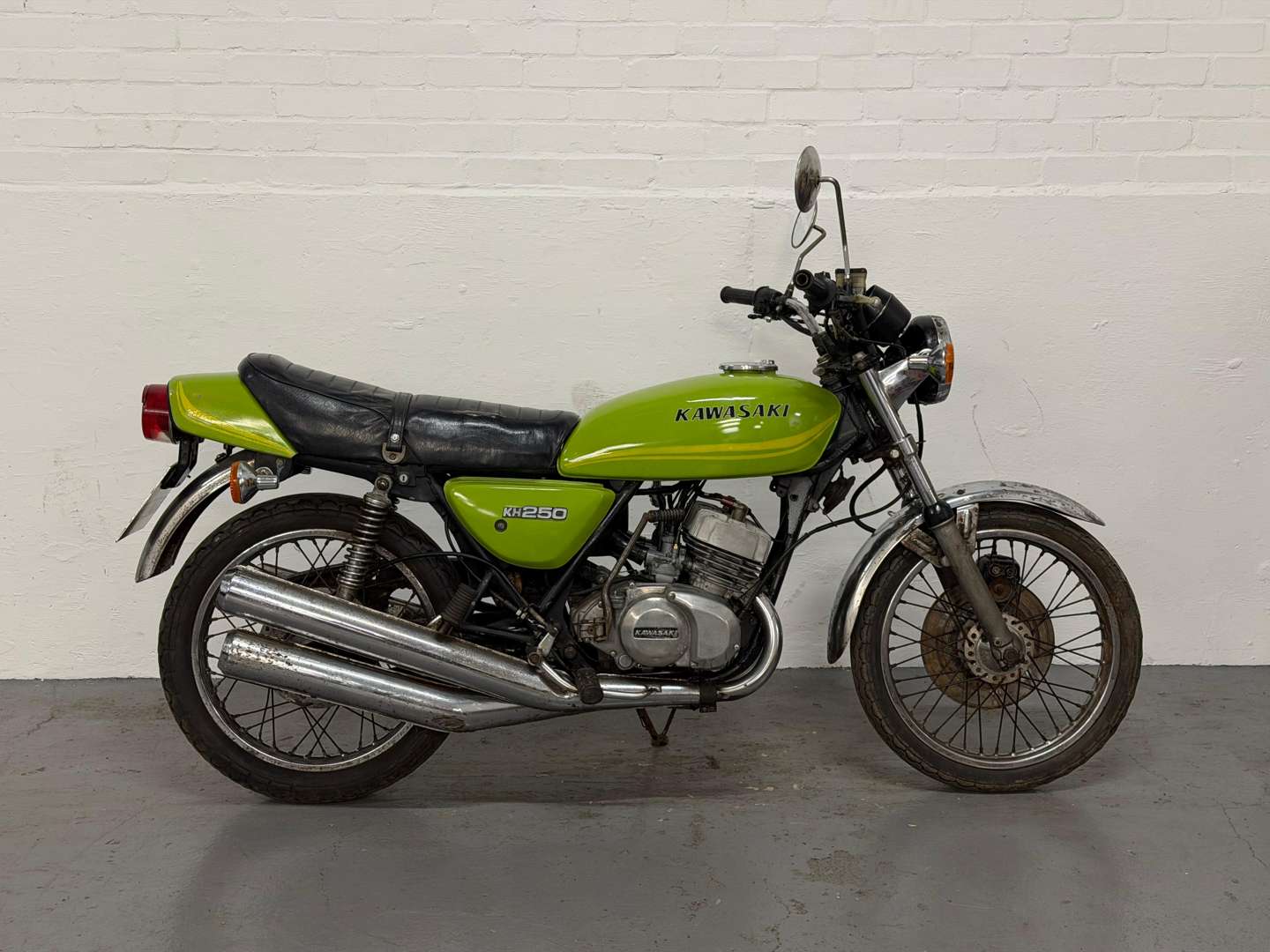 <p>1978 KAWASAKI KH 250 B3</p>
