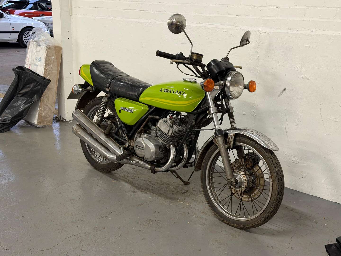 <p>1978 KAWASAKI KH 250 B3</p>