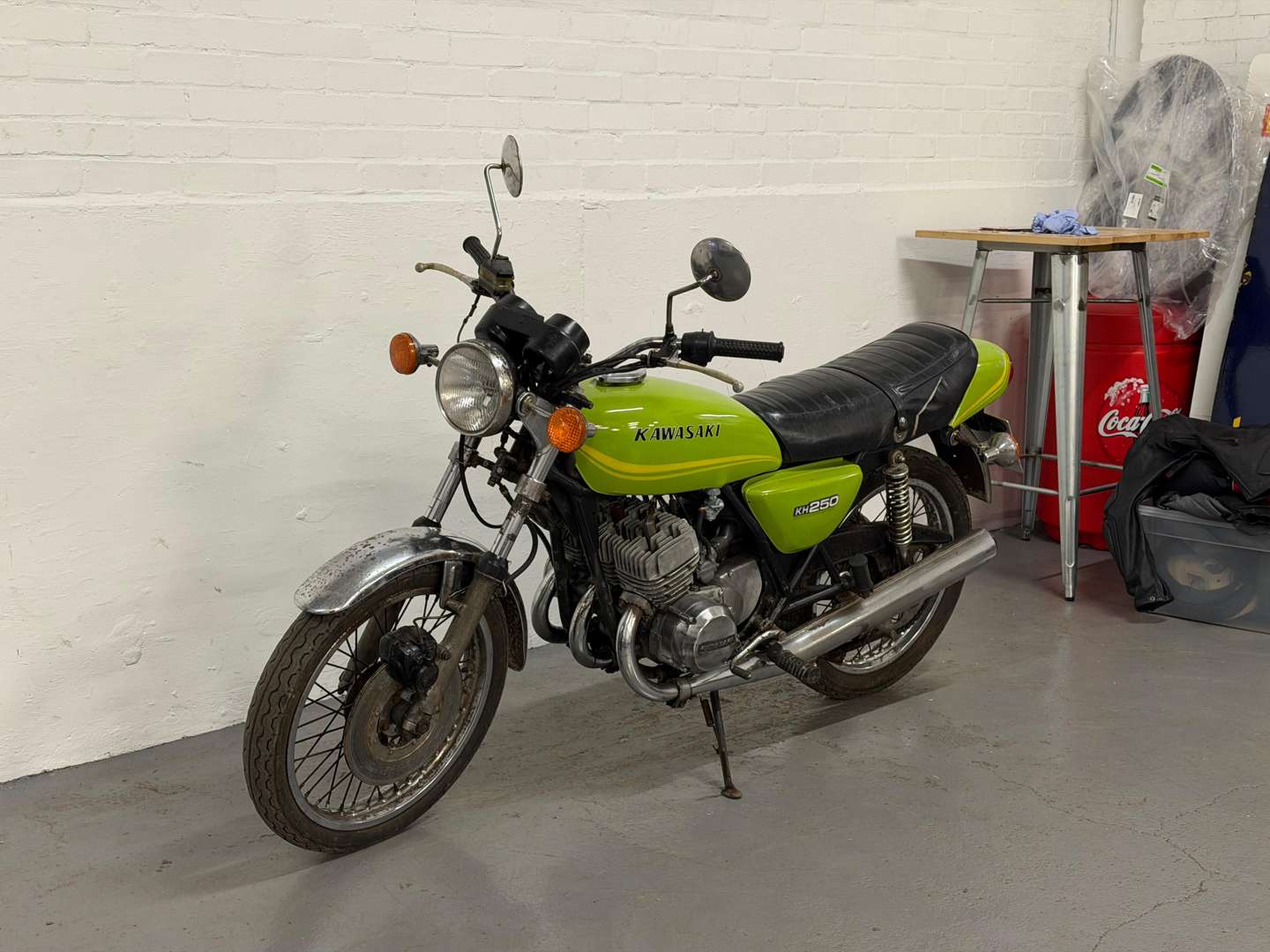 <p>1978 KAWASAKI KH 250 B3</p>