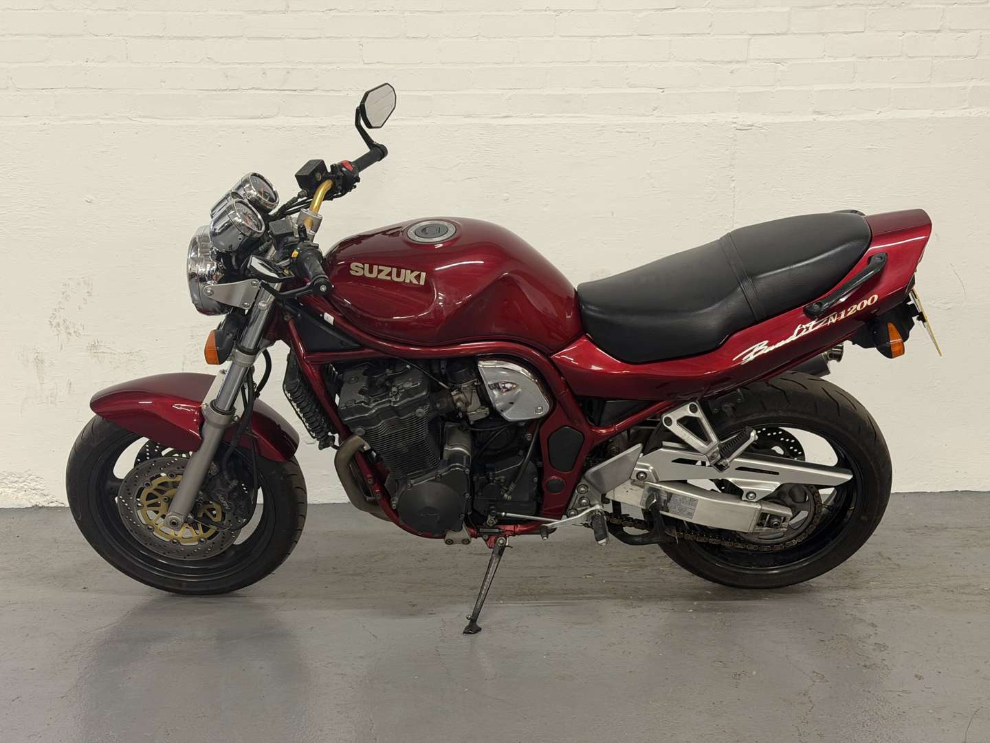 <p>1997 SUZUKI BANDIT GSF 1200 V</p>