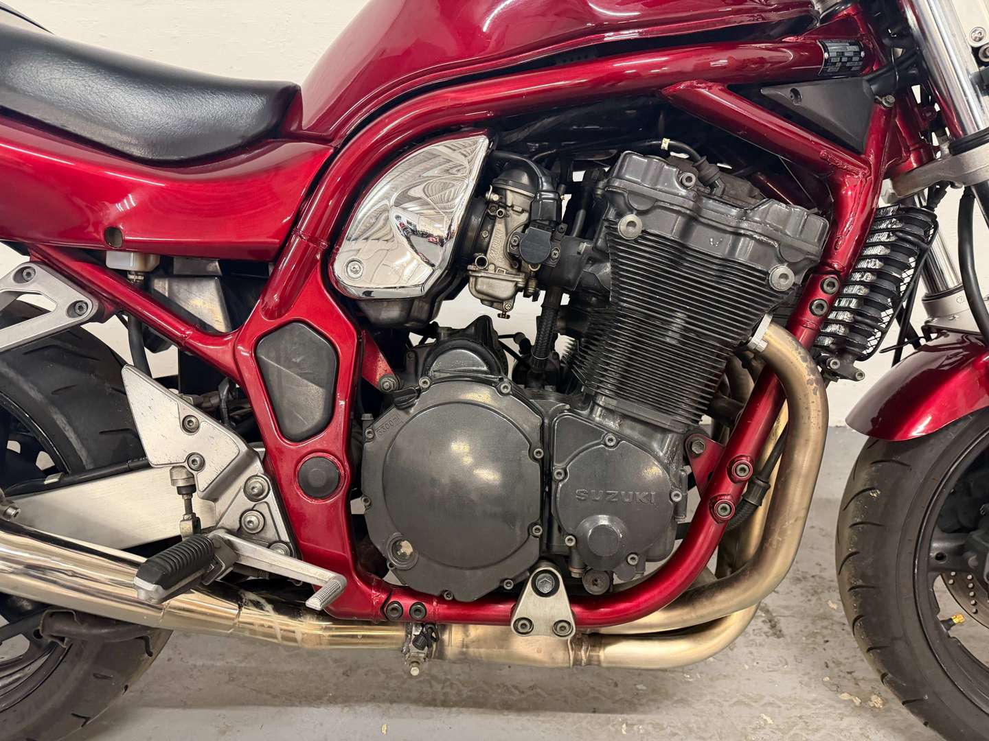 <p>1997 SUZUKI BANDIT GSF 1200 V</p>