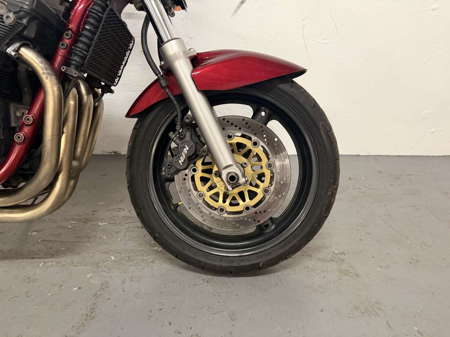 <p>1997 SUZUKI BANDIT GSF 1200 V</p>