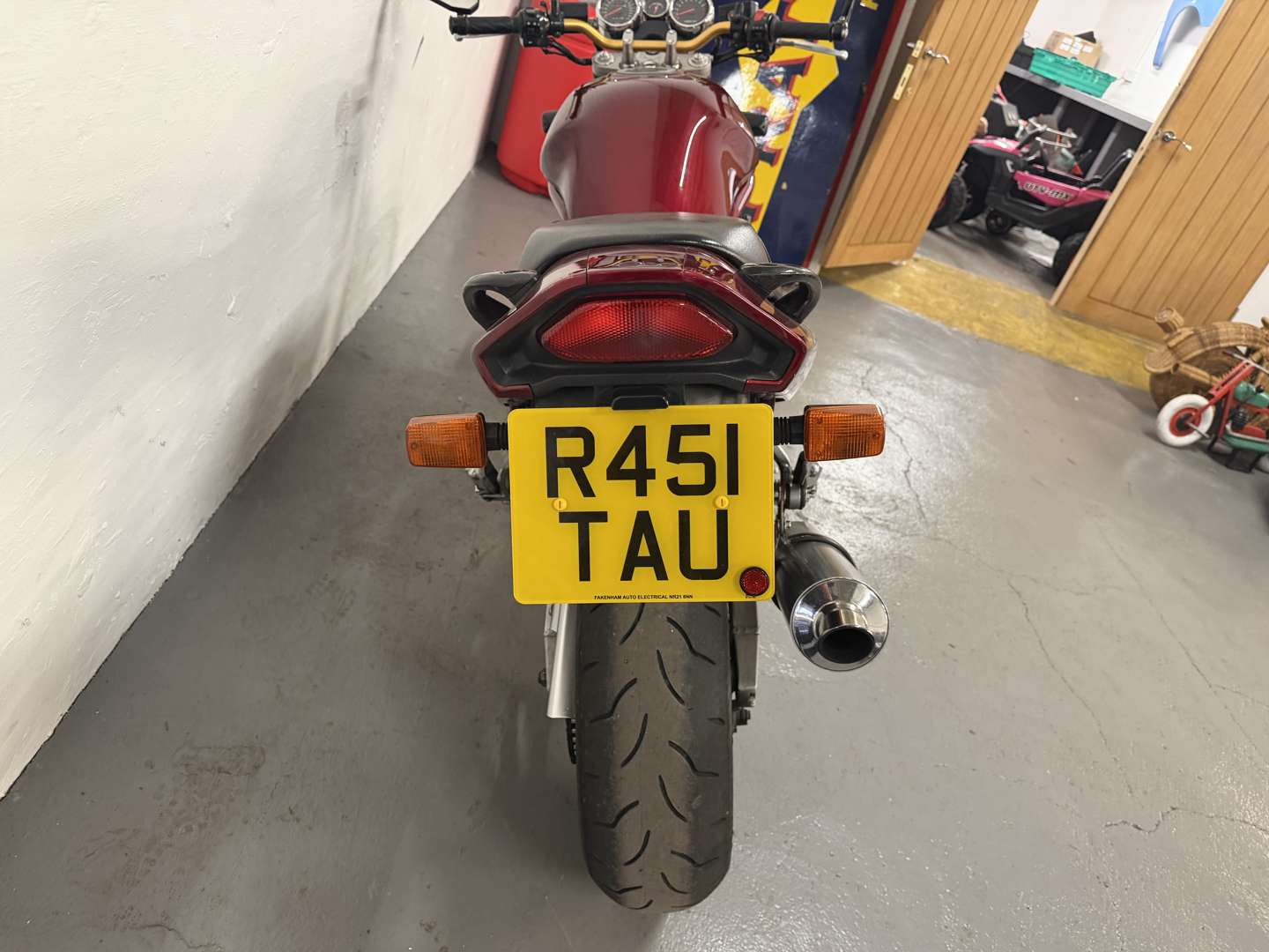 <p>1997 SUZUKI BANDIT GSF 1200 V</p>