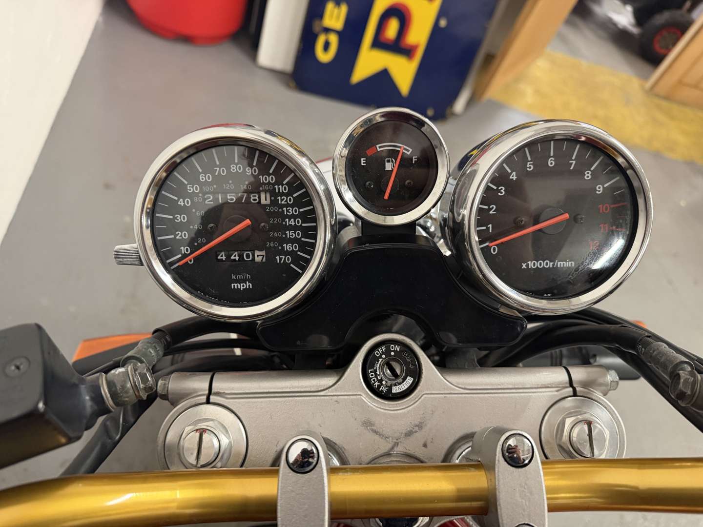 <p>1997 SUZUKI BANDIT GSF 1200 V</p>