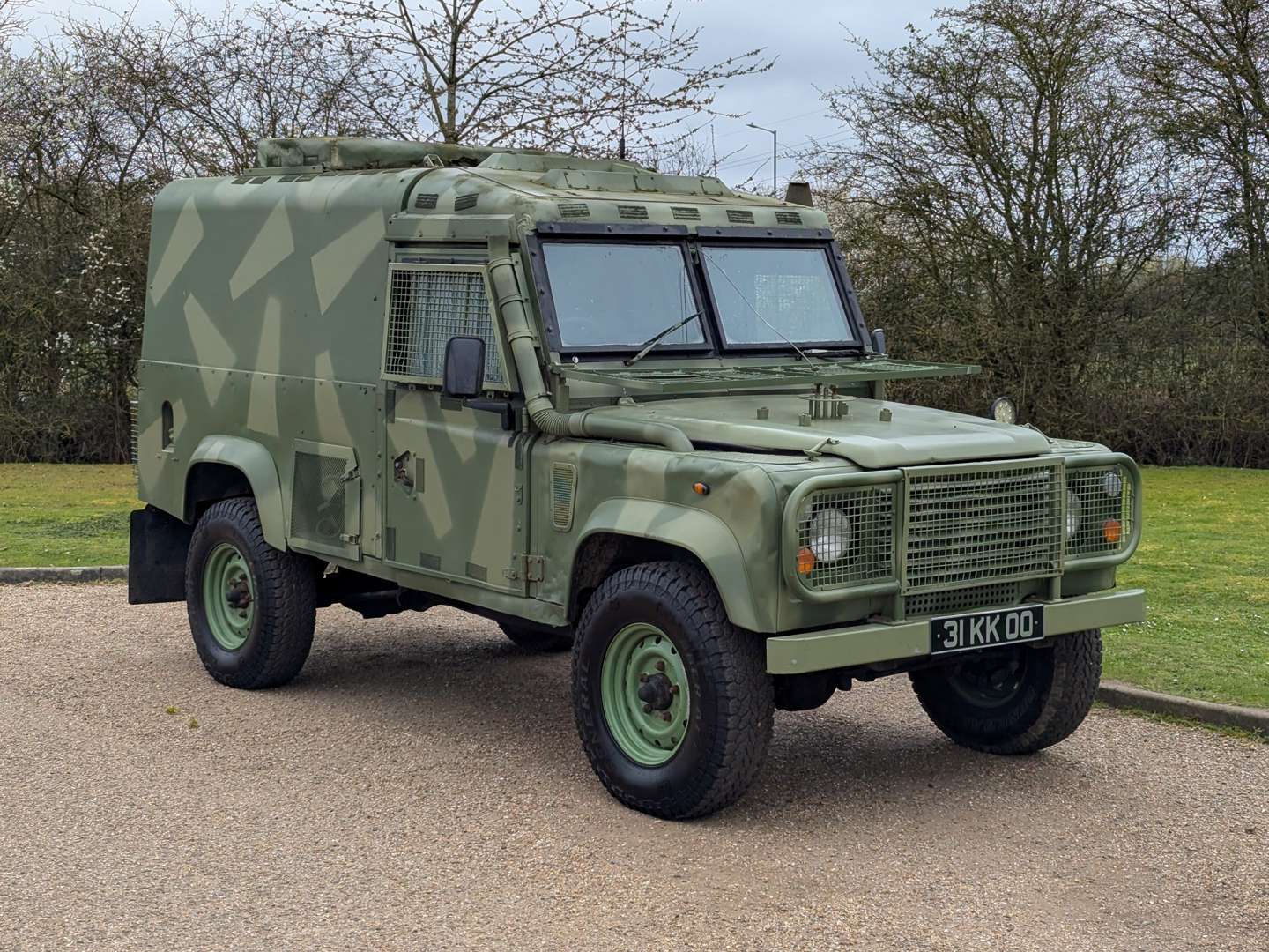 <p>1993 LAND ROVER 110 VPK ‘SNATCH’</p>