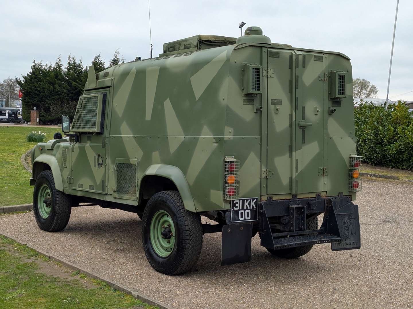 <p>1993 LAND ROVER 110 VPK ‘SNATCH’</p>