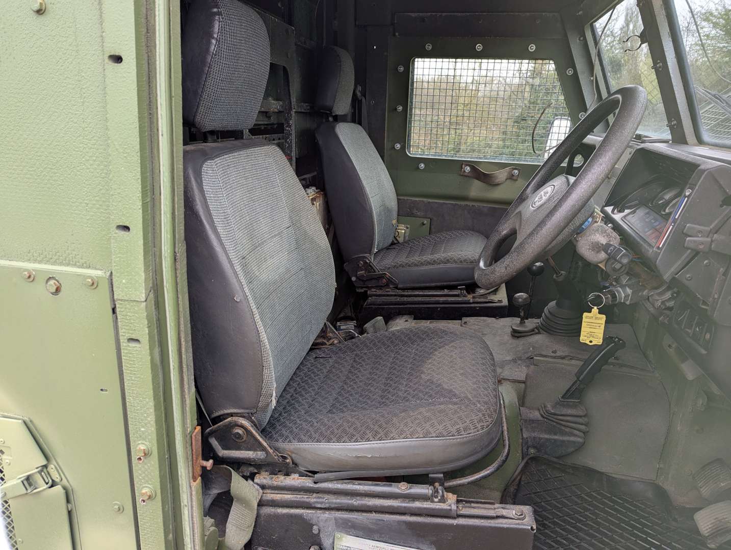 <p>1993 LAND ROVER 110 VPK ‘SNATCH’</p>