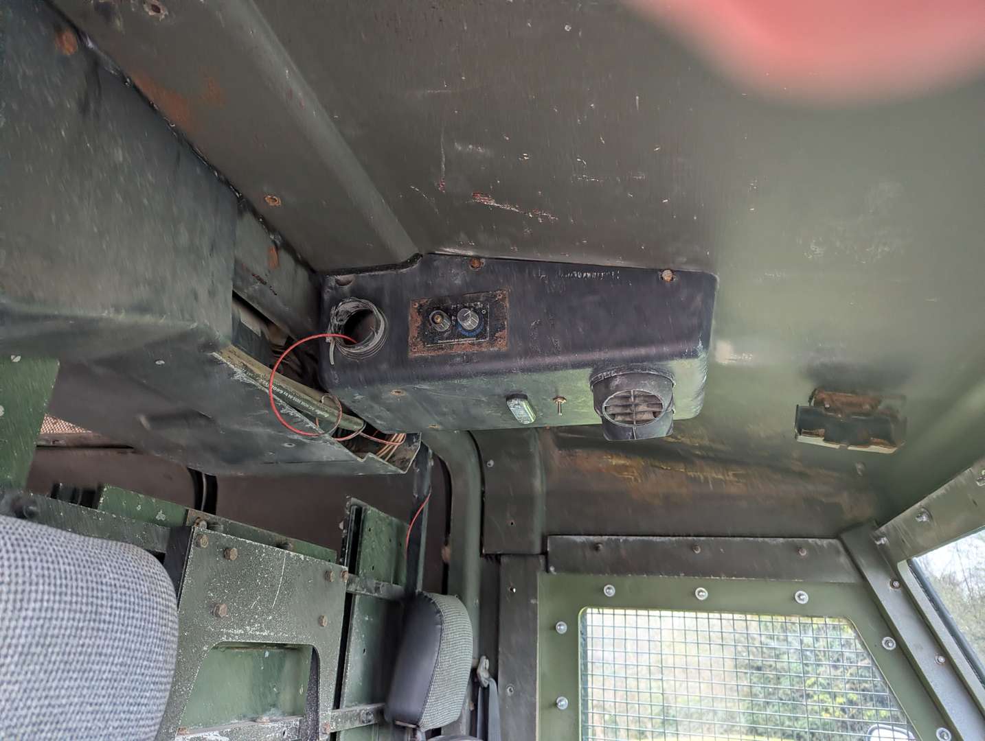 <p>1993 LAND ROVER 110 VPK ‘SNATCH’</p>