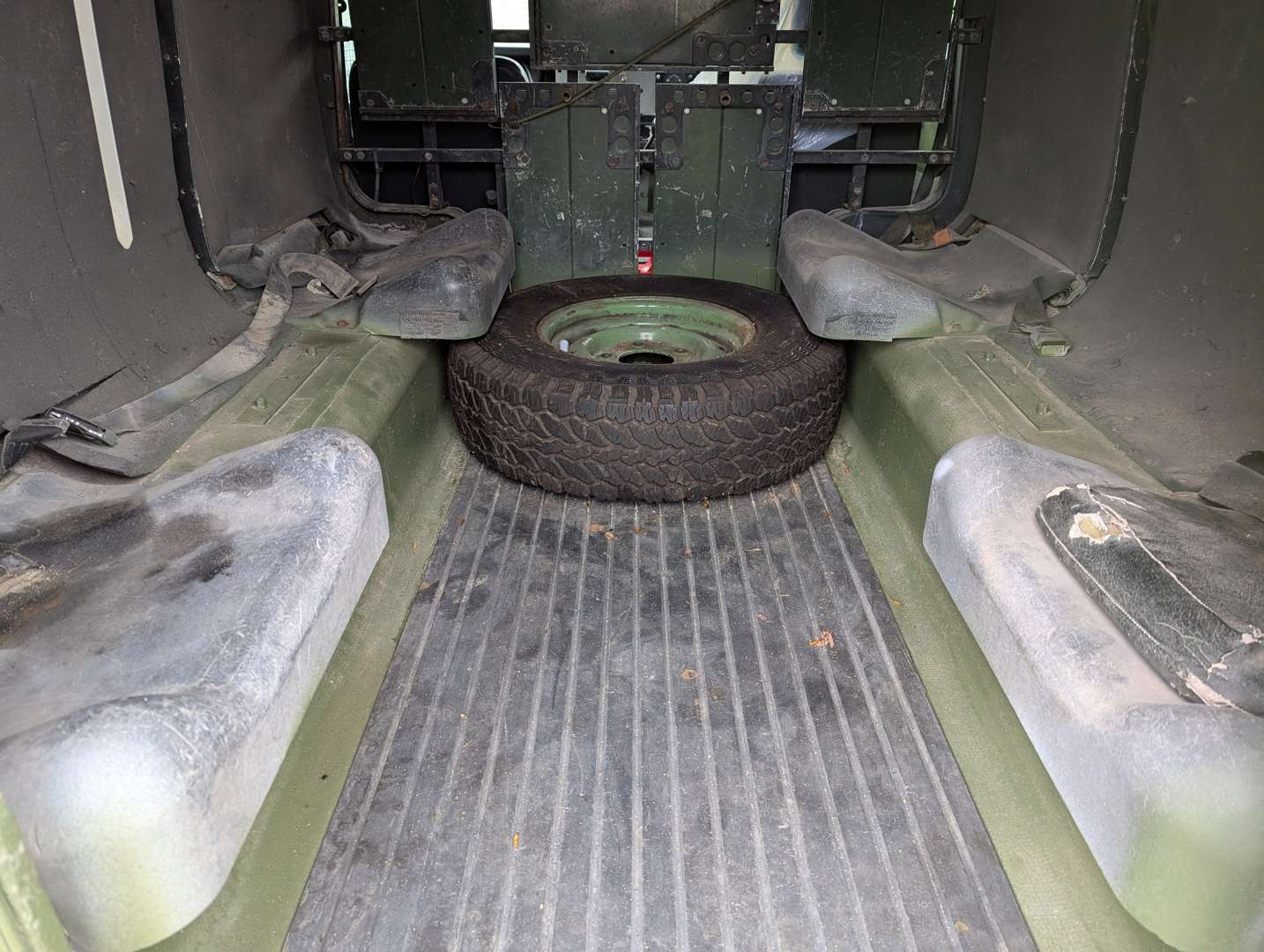 <p>1993 LAND ROVER 110 VPK ‘SNATCH’</p>