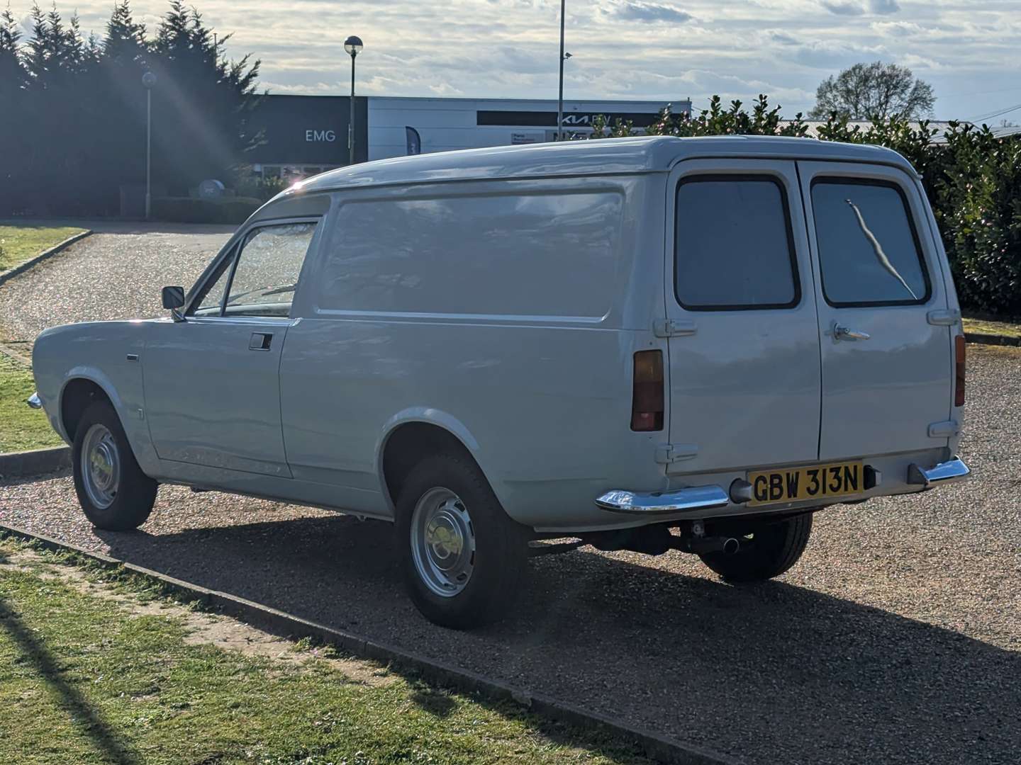 <p>1974 MORRIS MARINA 7 CWT 1300 VAN</p>