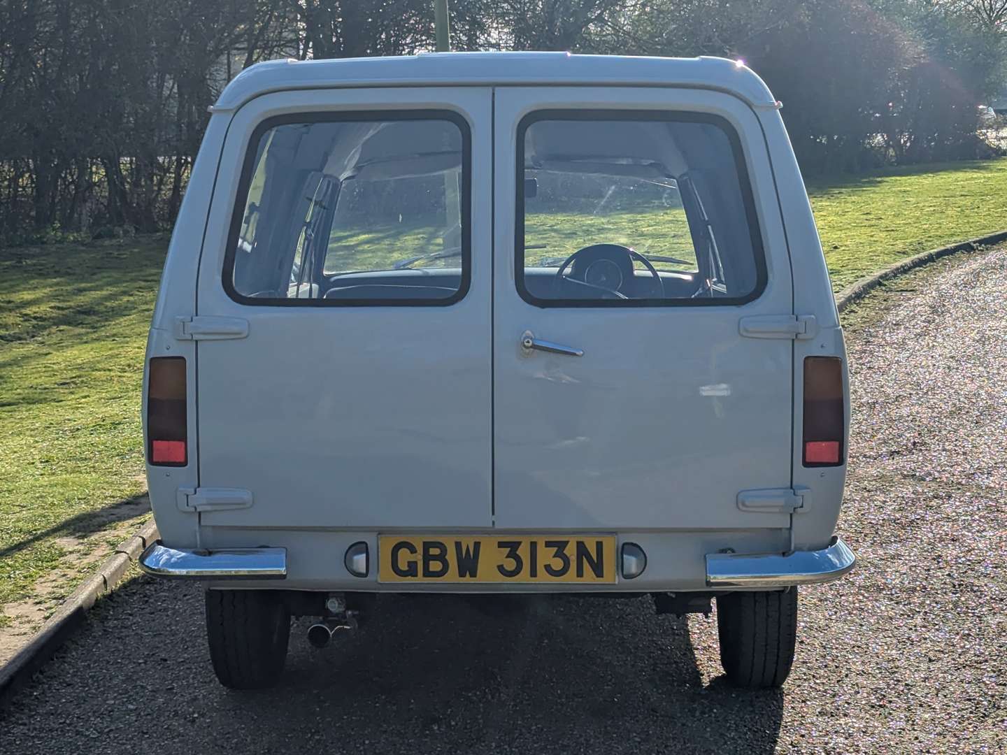 <p>1974 MORRIS MARINA 7 CWT 1300 VAN</p>