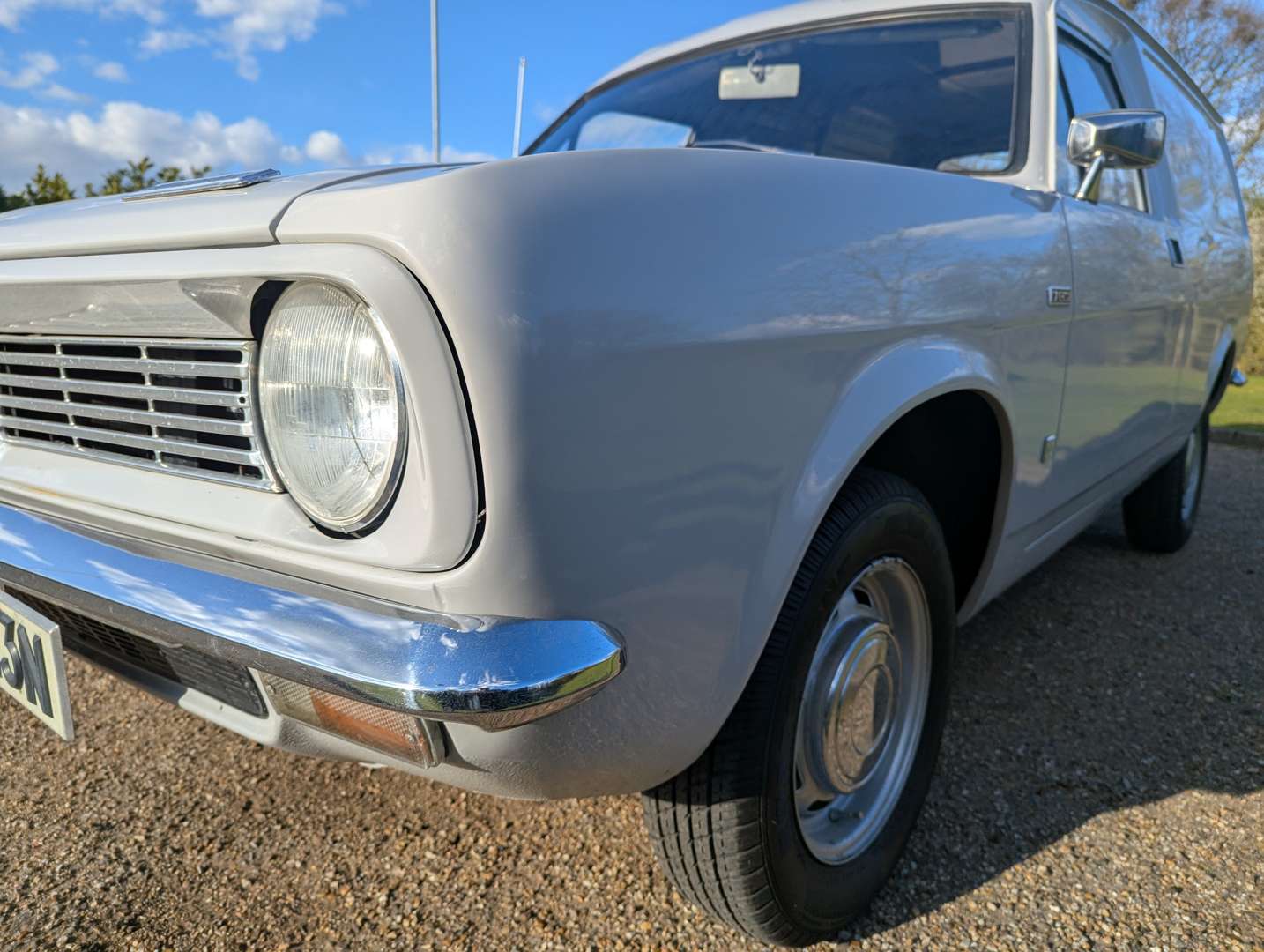 <p>1974 MORRIS MARINA 7 CWT 1300 VAN</p>