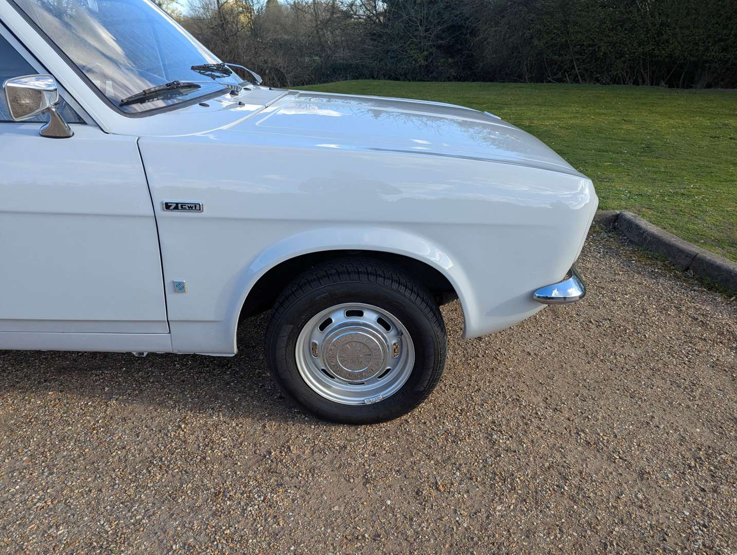 <p>1974 MORRIS MARINA 7 CWT 1300 VAN</p>