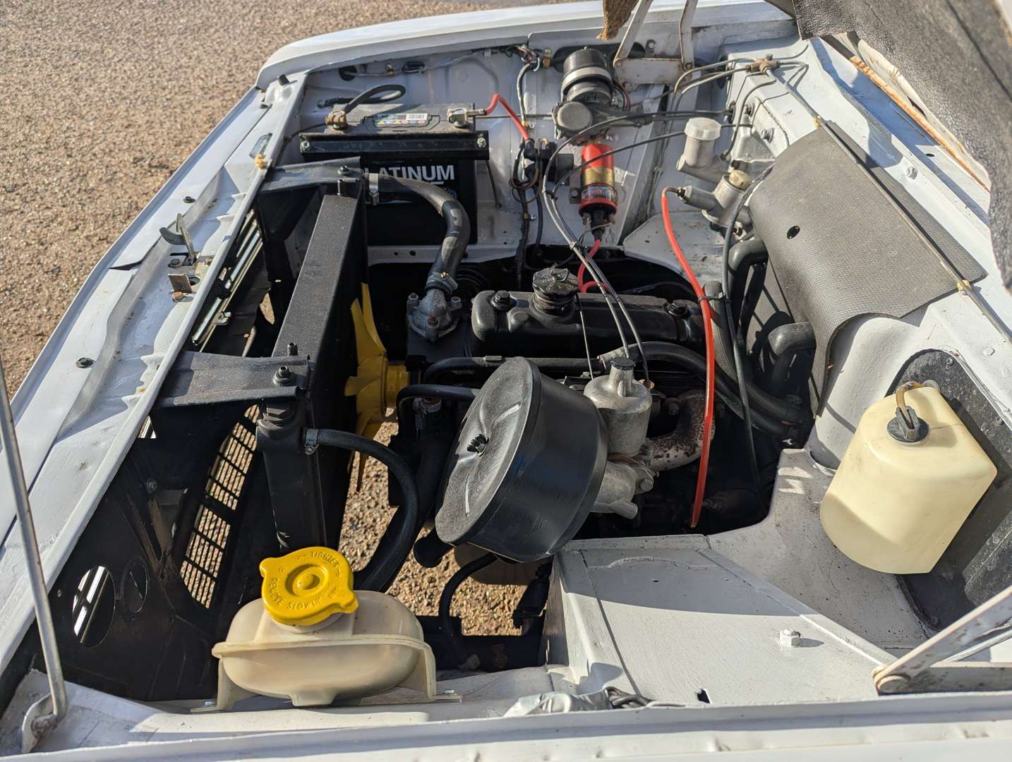 <p>1974 MORRIS MARINA 7 CWT 1300 VAN</p>