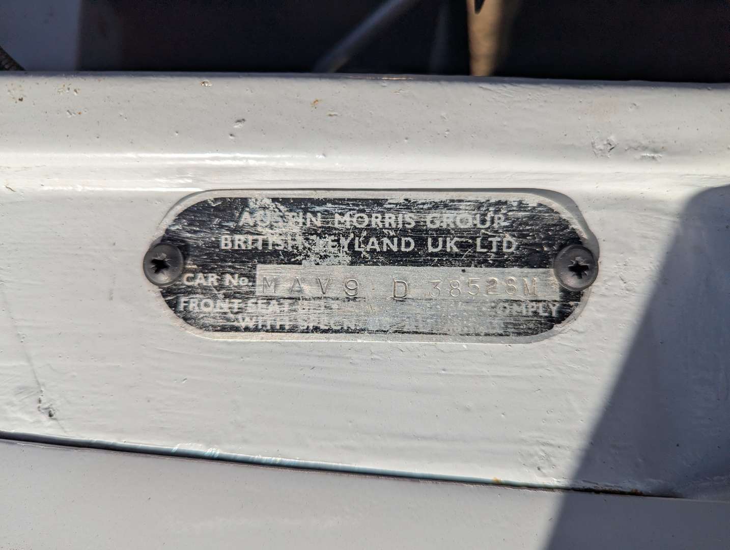 <p>1974 MORRIS MARINA 7 CWT 1300 VAN</p>