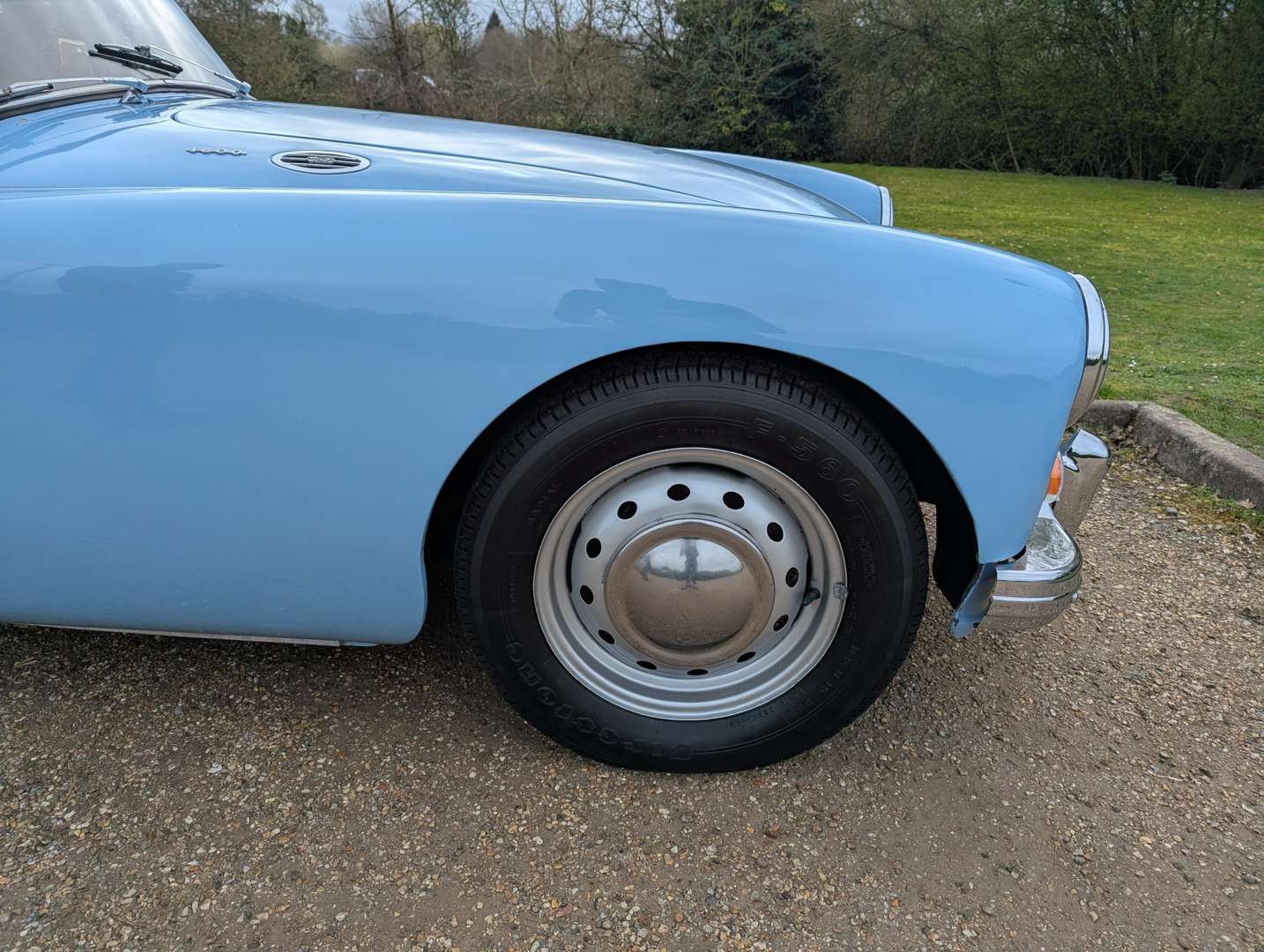 <p>1960 MG A COUPE</p>