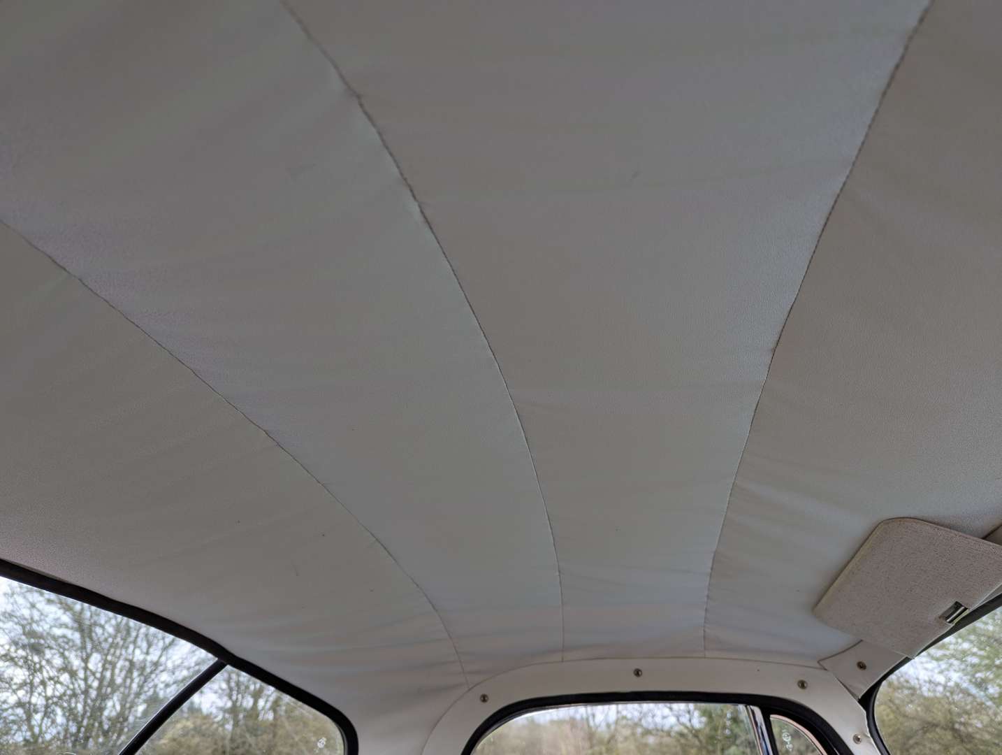 <p>1960 MG A COUPE</p>