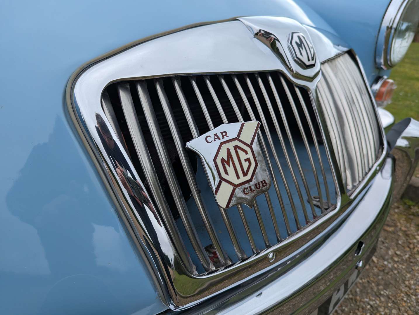 <p>1960 MG A COUPE</p>