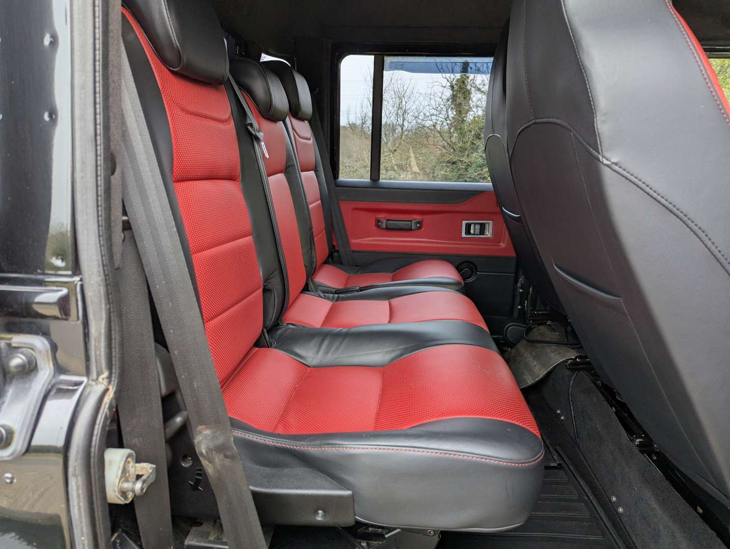 <p>2007 LAND ROVER DEFENDER 110</p>