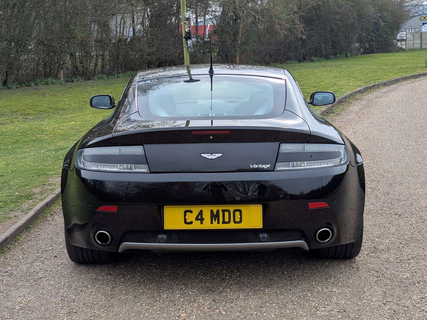 <p>2007 ASTON MARTIN V8 VANTAGE</p>