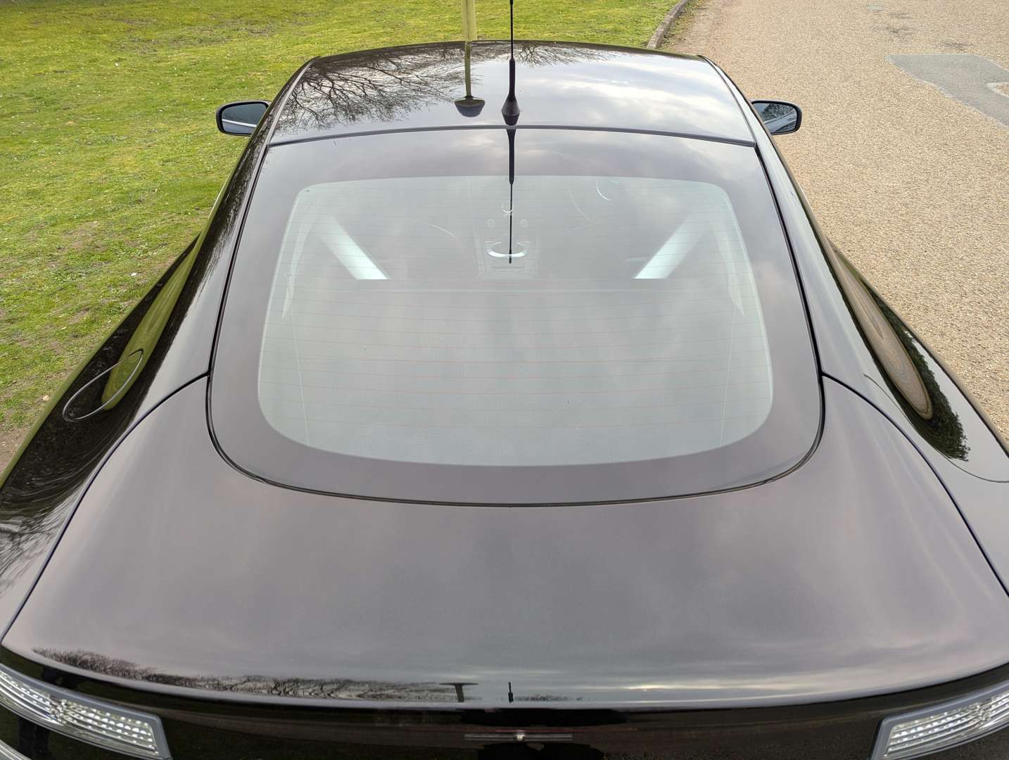 <p>2007 ASTON MARTIN V8 VANTAGE</p>