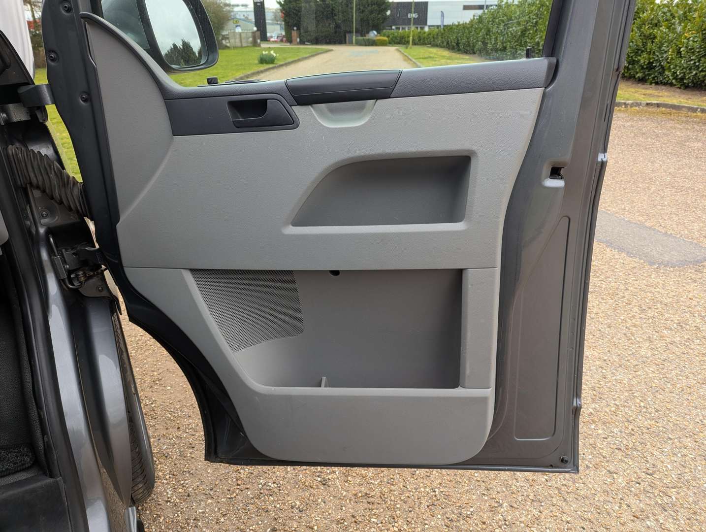 <p>2014 VW TRANSPORTER T28 HIGHLINE</p>