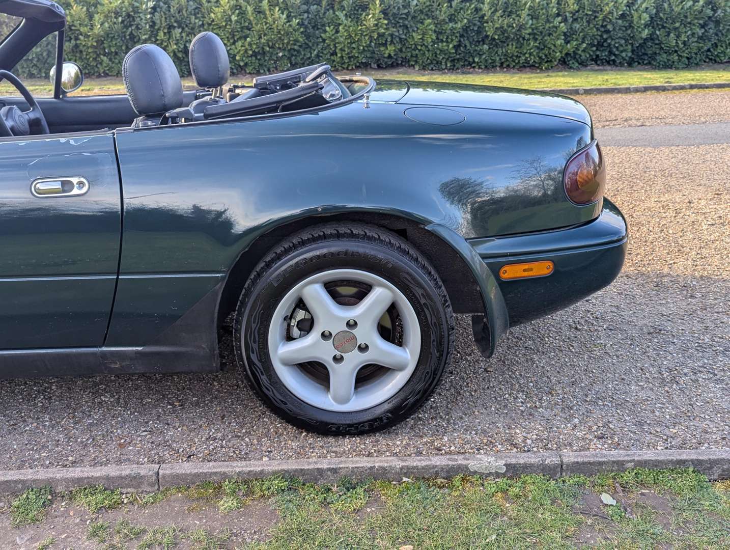 <p>1994 MAZDA MX-5</p>