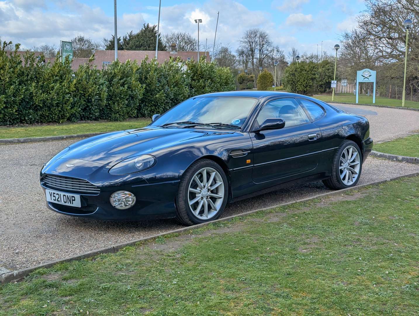<p>2001 ASTON MARTIN DB7 VANTAGE AUTO</p>
