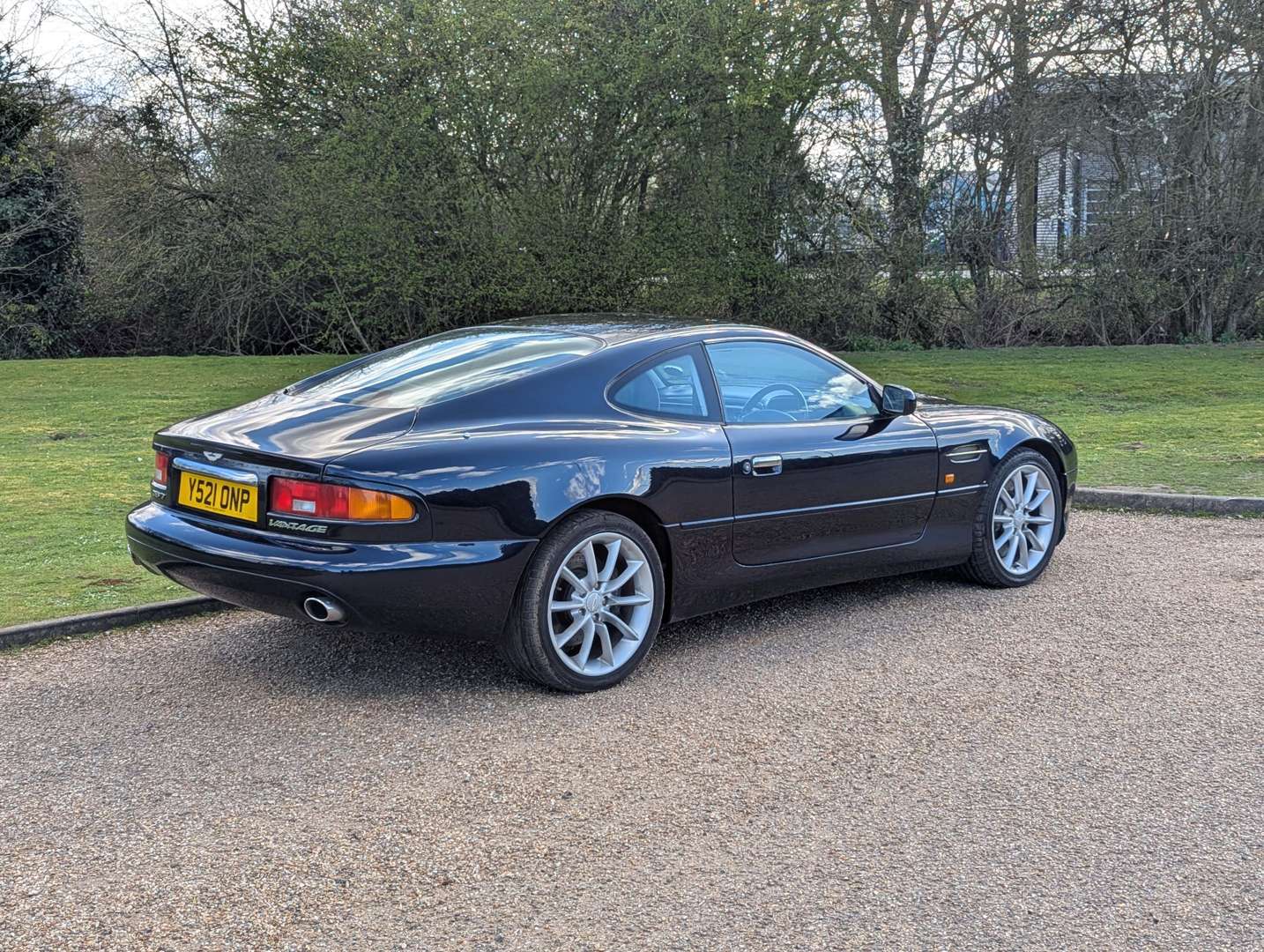 <p>2001 ASTON MARTIN DB7 VANTAGE AUTO</p>