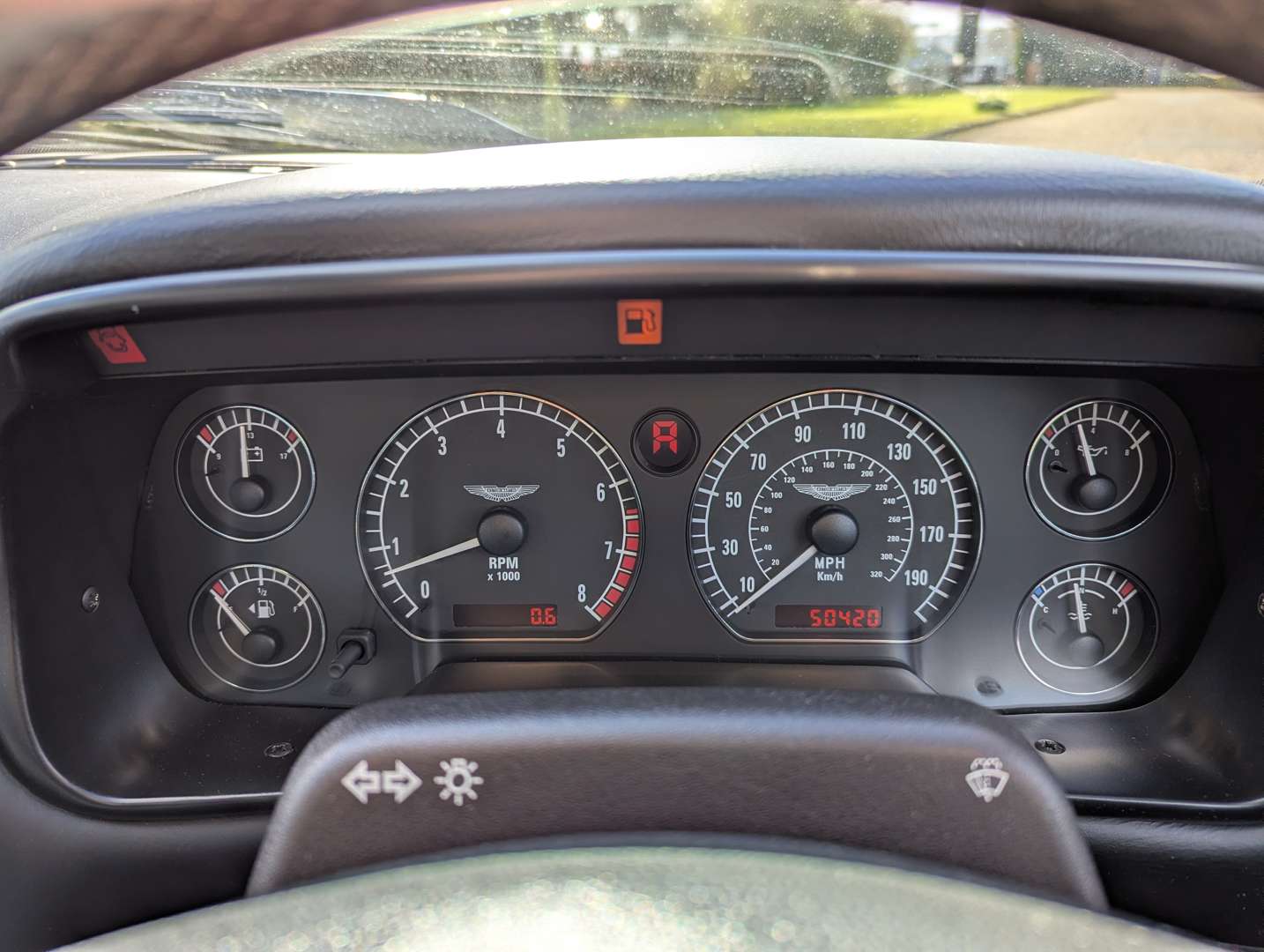 <p>2001 ASTON MARTIN DB7 VANTAGE AUTO</p>