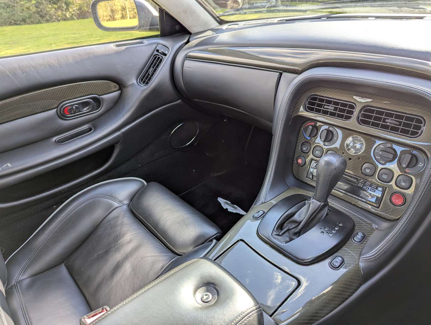 <p>2001 ASTON MARTIN DB7 VANTAGE AUTO</p>