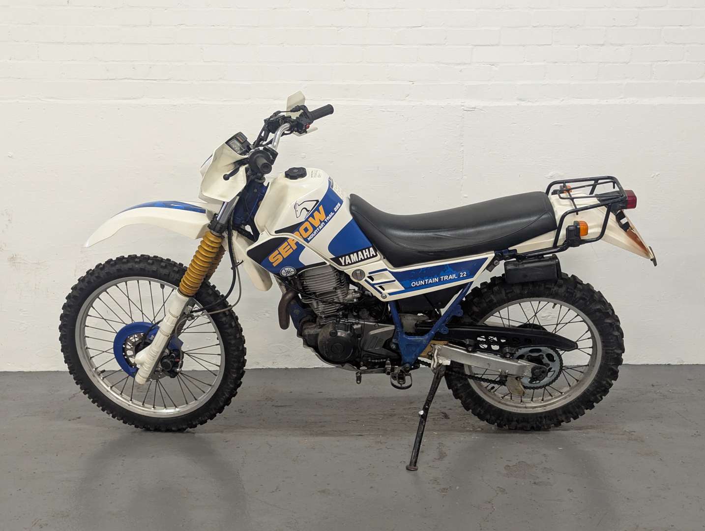 <p>1989 YAMAHA XT SEROW 225</p>