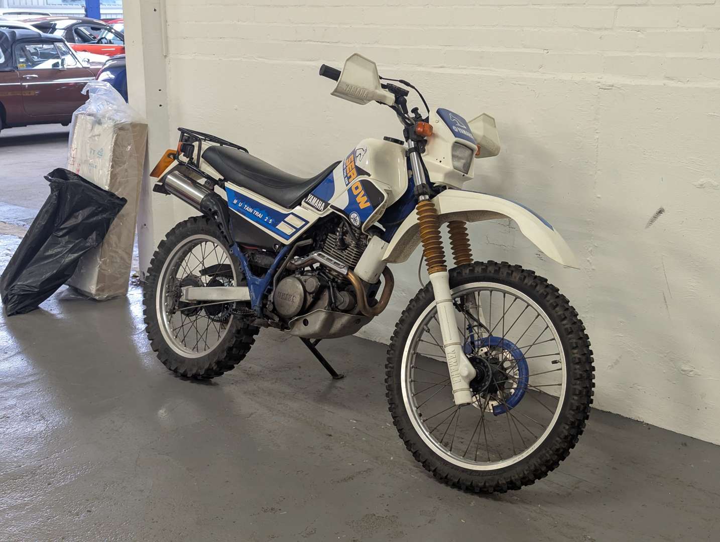 <p>1989 YAMAHA XT SEROW 225</p>