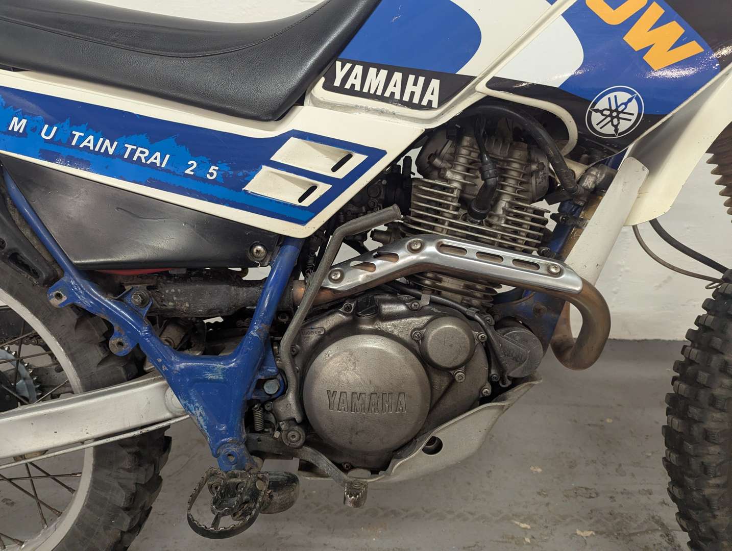 <p>1989 YAMAHA XT SEROW 225</p>