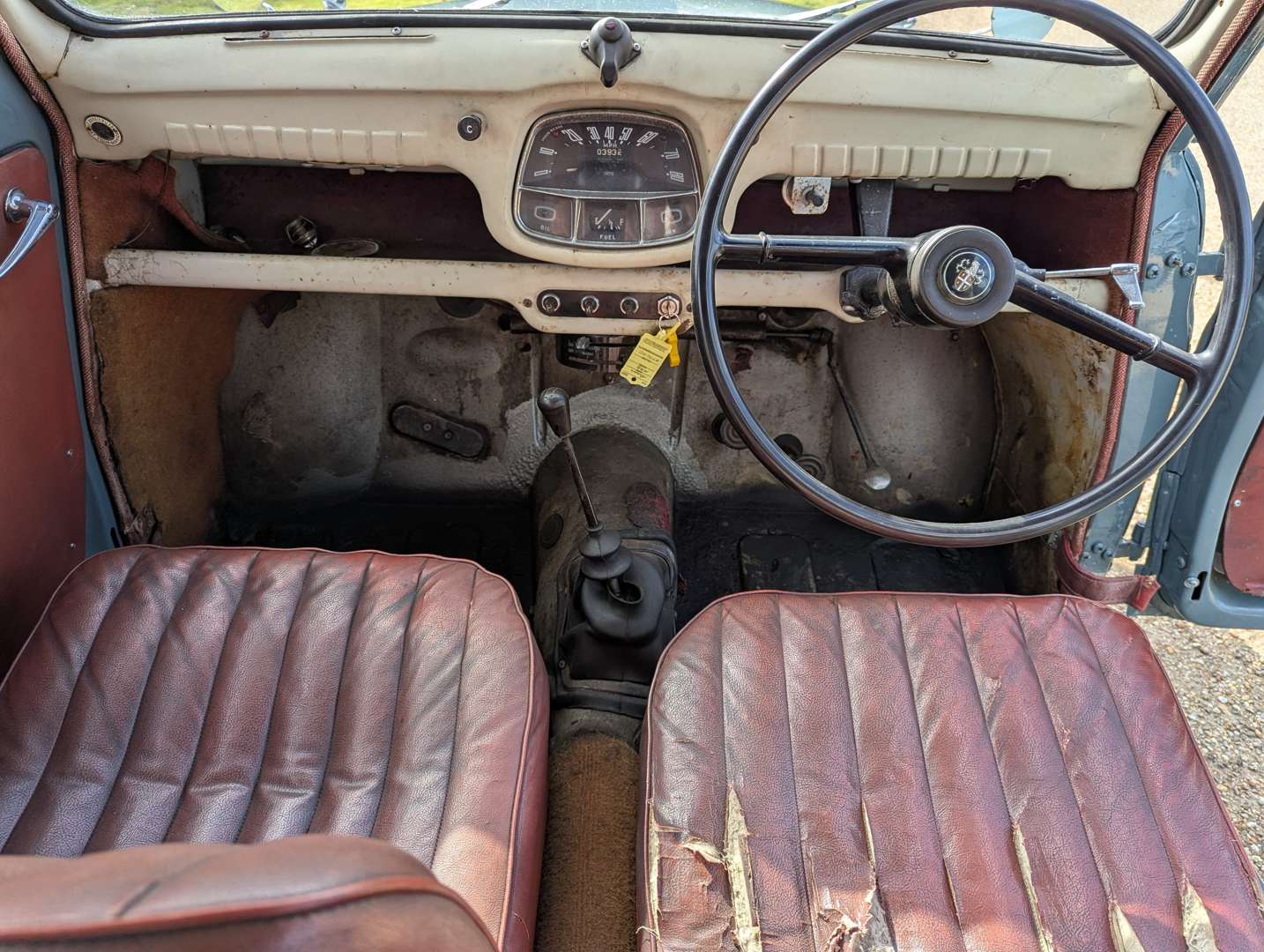 <p>1959 AUSTIN A35 SALOON&nbsp;</p>