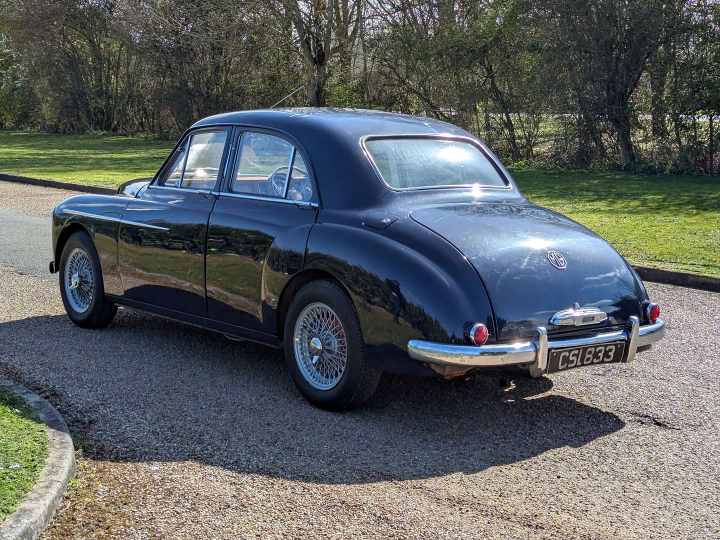 <p>1958 MG MAGNETTE</p>