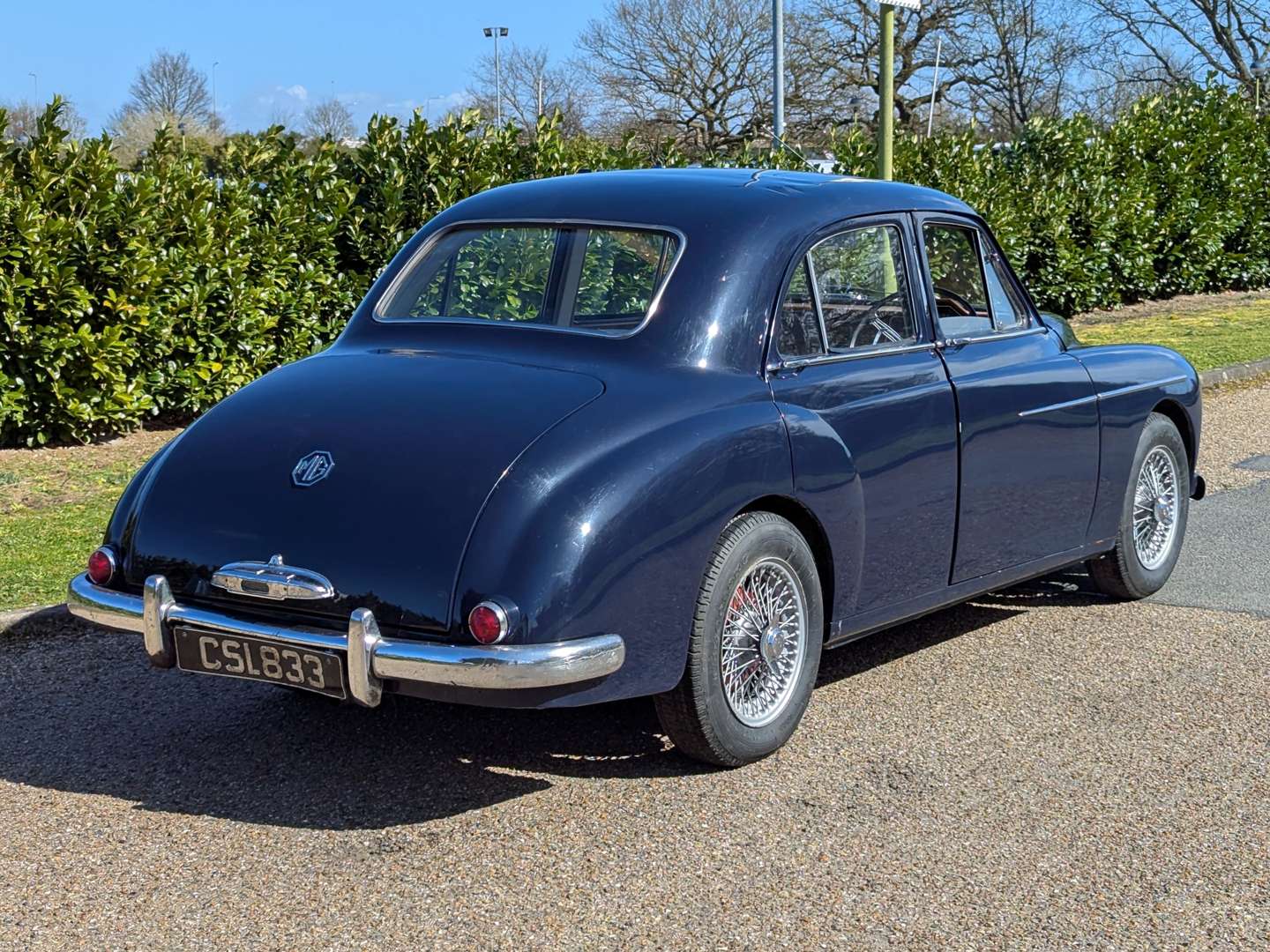 <p>1958 MG MAGNETTE</p>