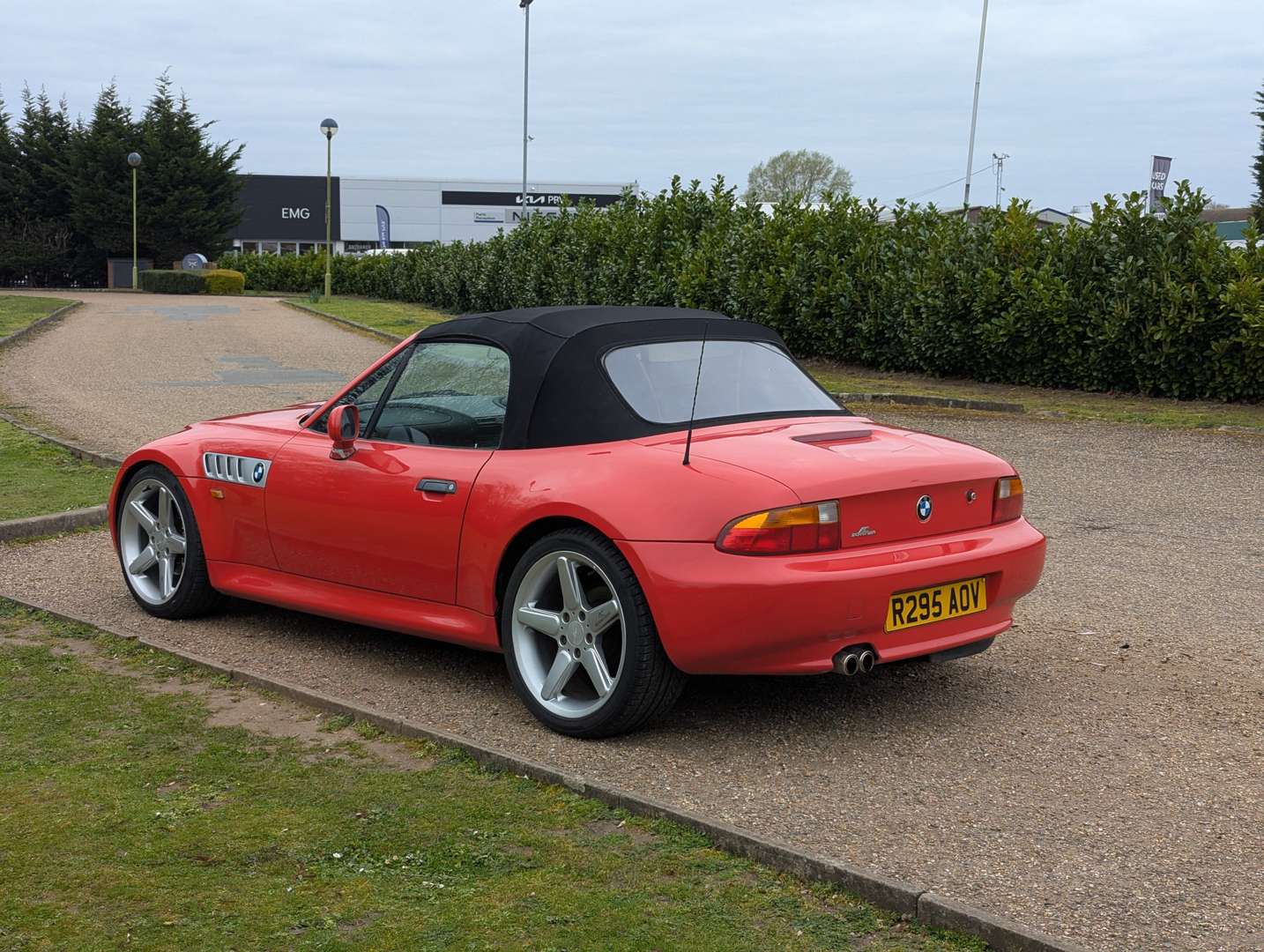 <p>1998 BMW Z3 2.8 WIDEBODY</p>