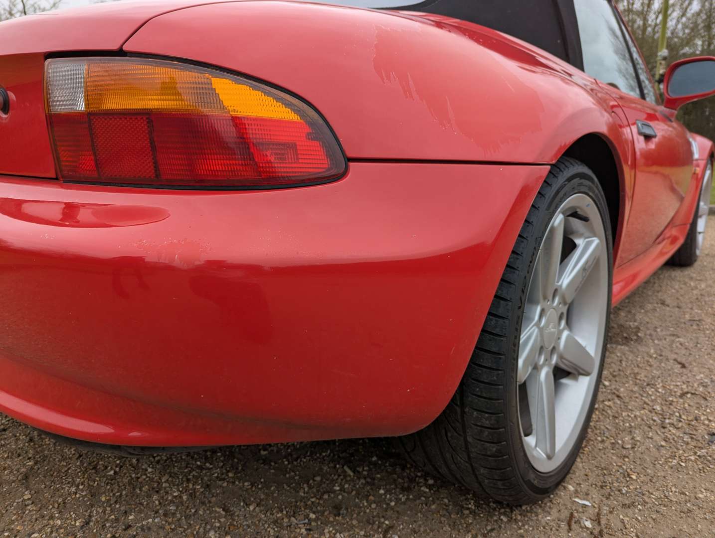 <p>1998 BMW Z3 2.8 WIDEBODY</p>