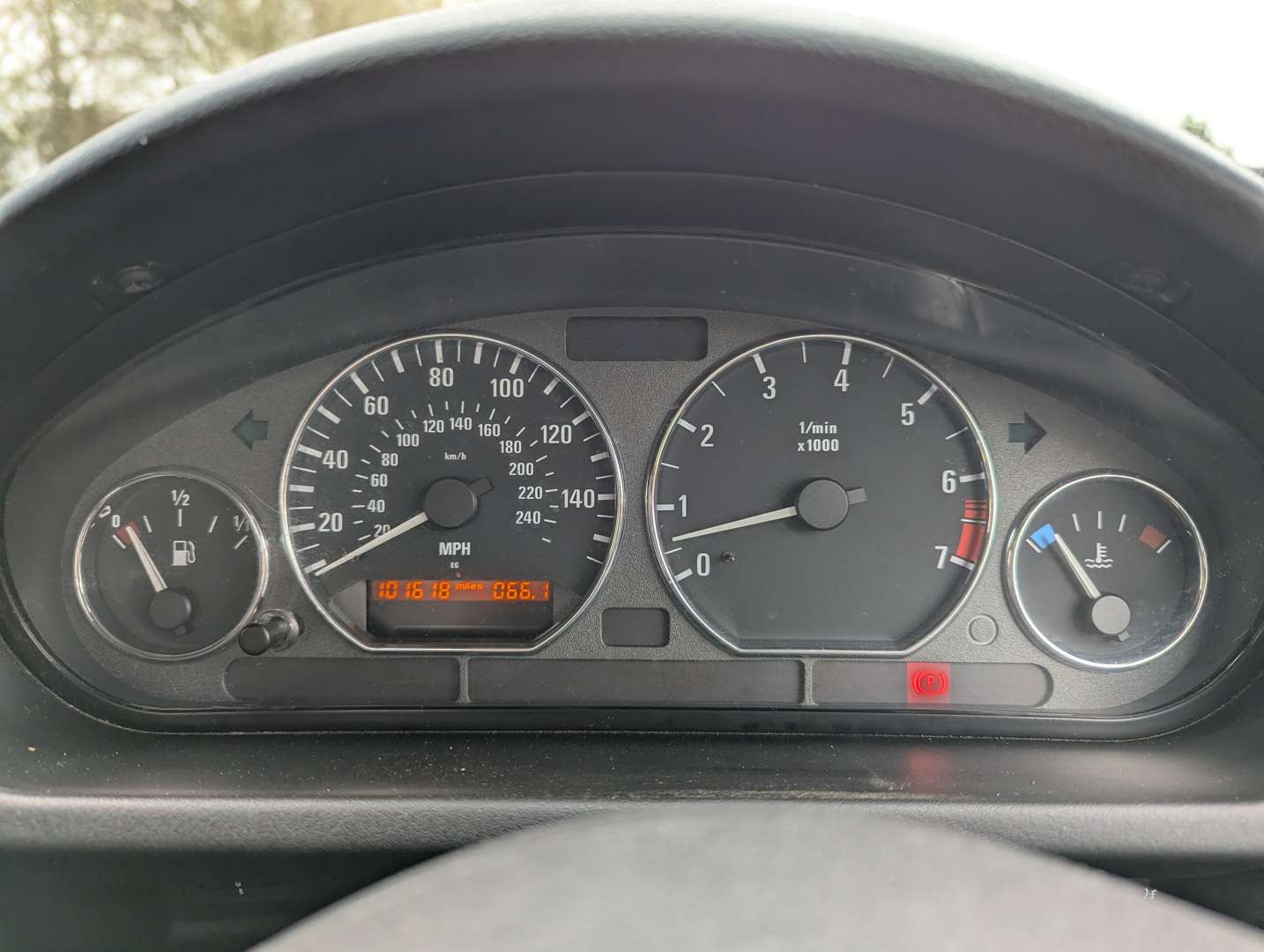 <p>1998 BMW Z3 2.8 WIDEBODY</p>