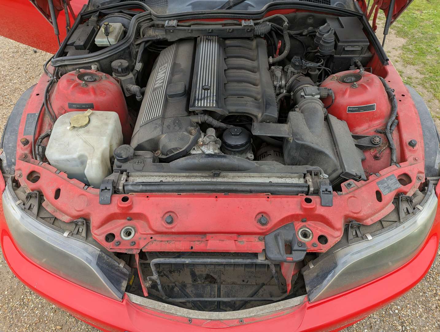 <p>1998 BMW Z3 2.8 WIDEBODY</p>