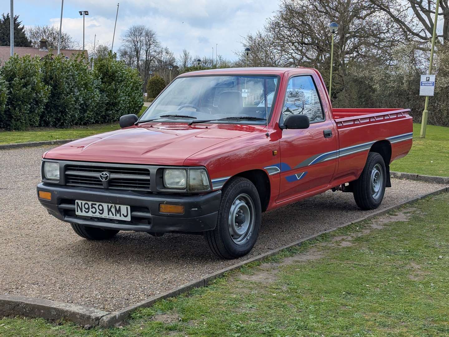 <p>1996 TOYOTA HI-LUX</p>