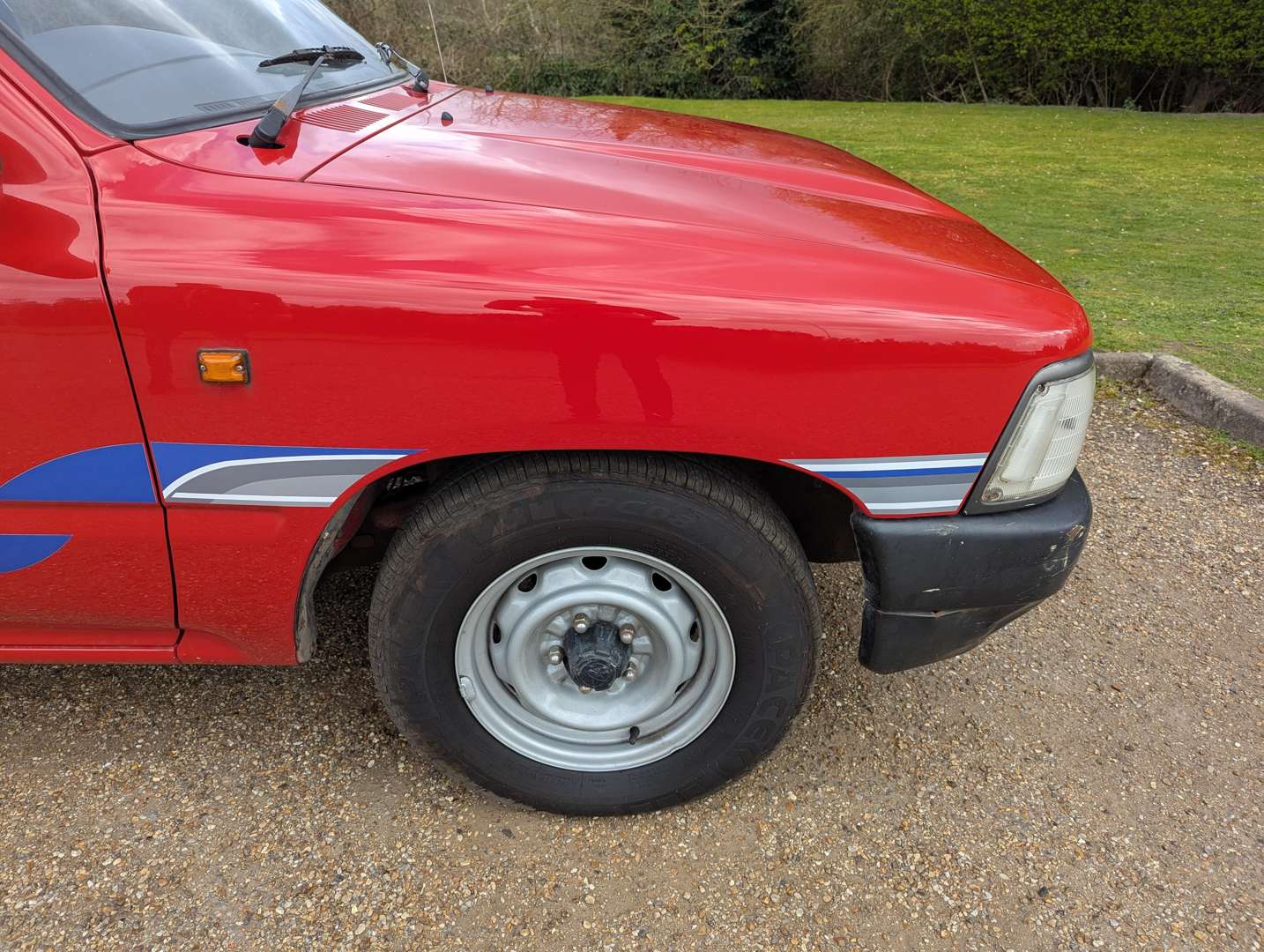 <p>1996 TOYOTA HI-LUX</p>