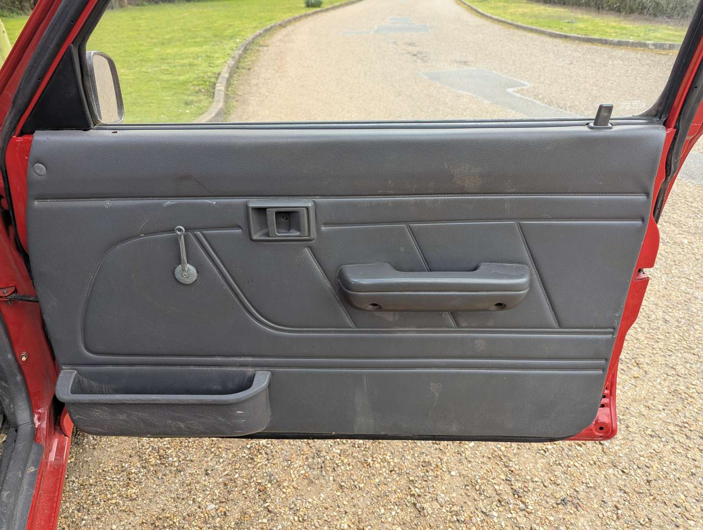 <p>1996 TOYOTA HI-LUX</p>