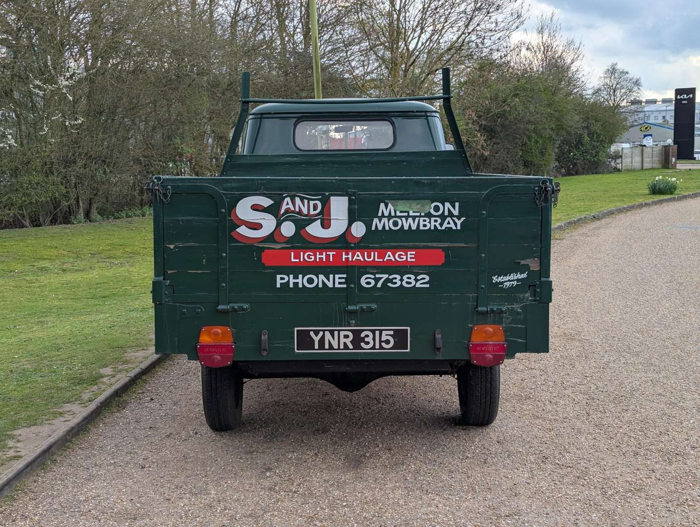 <p>1961 FORD THAMES PICK-UP</p>