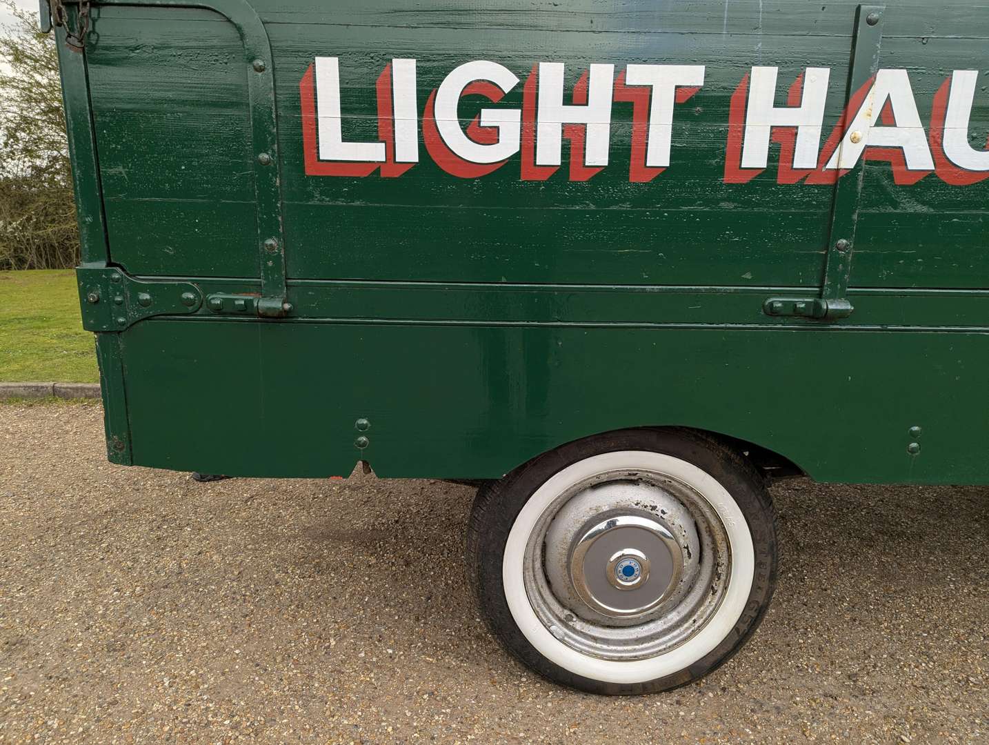 <p>1961 FORD THAMES PICK-UP</p>