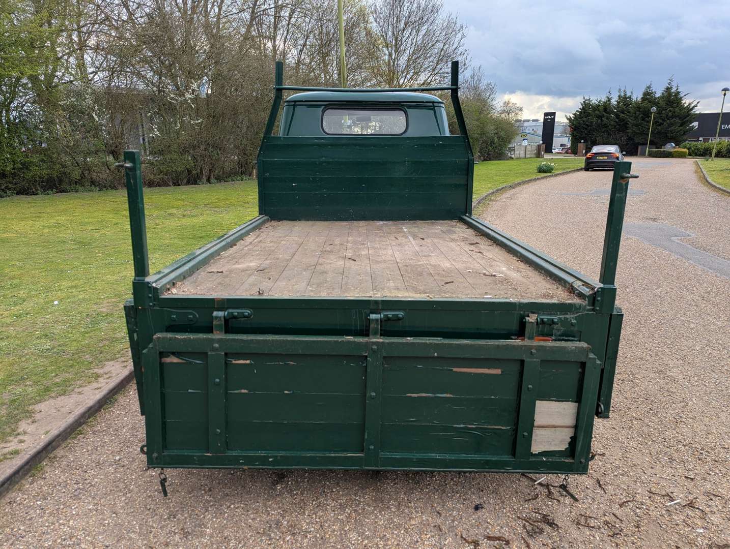 <p>1961 FORD THAMES PICK-UP</p>