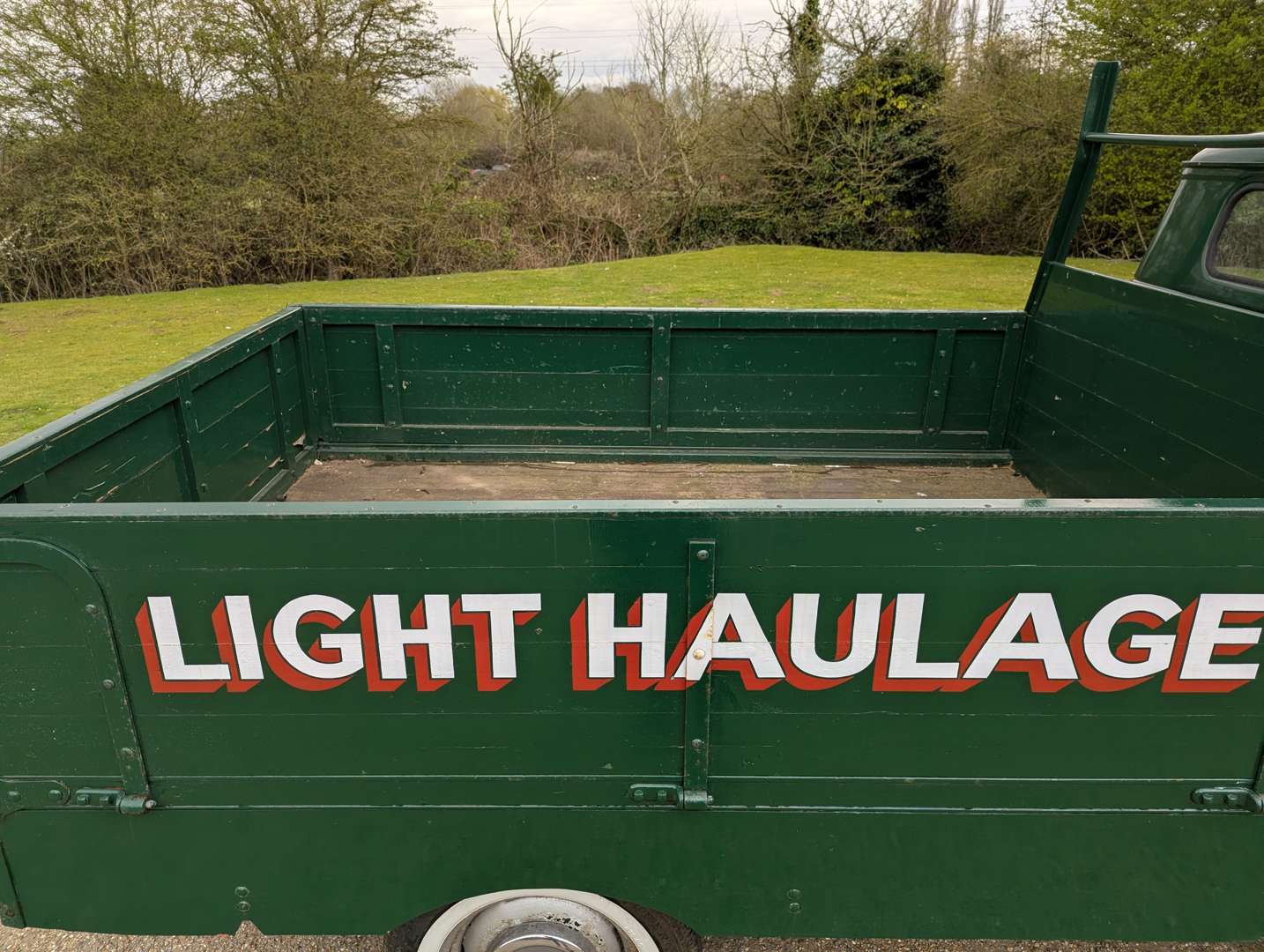 <p>1961 FORD THAMES PICK-UP</p>