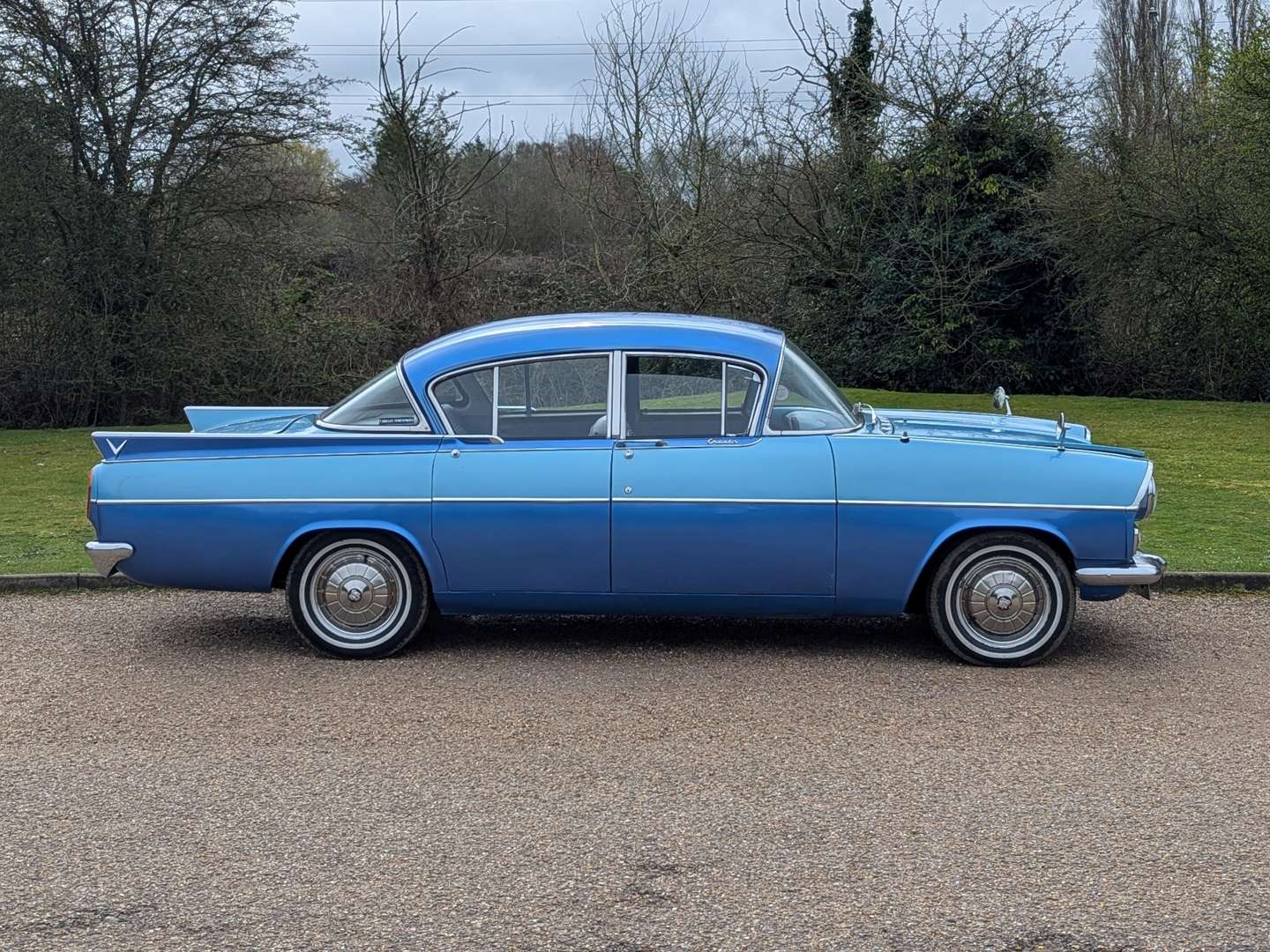 <p>1962 VAUXHALL CRESTA PA</p>